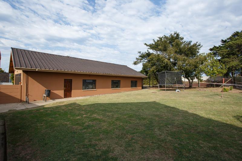 5 Bedroom Property for Sale in Mossel Bay Central Western Cape